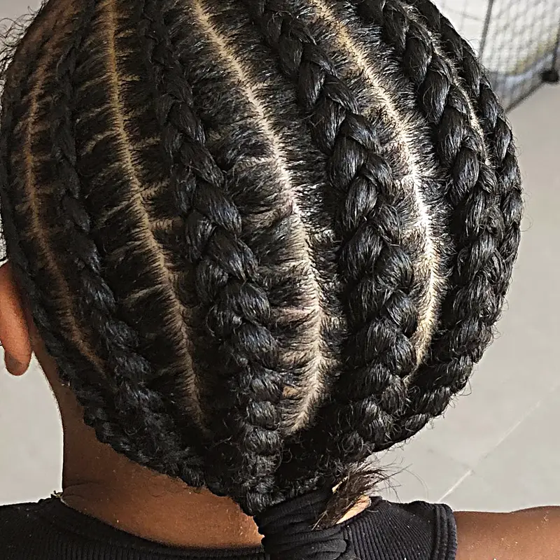 Knotless box braids parting pattern, from above
