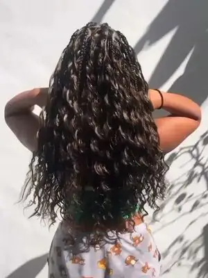 Sis cantik dengan kepang conrow mix boho 🥰